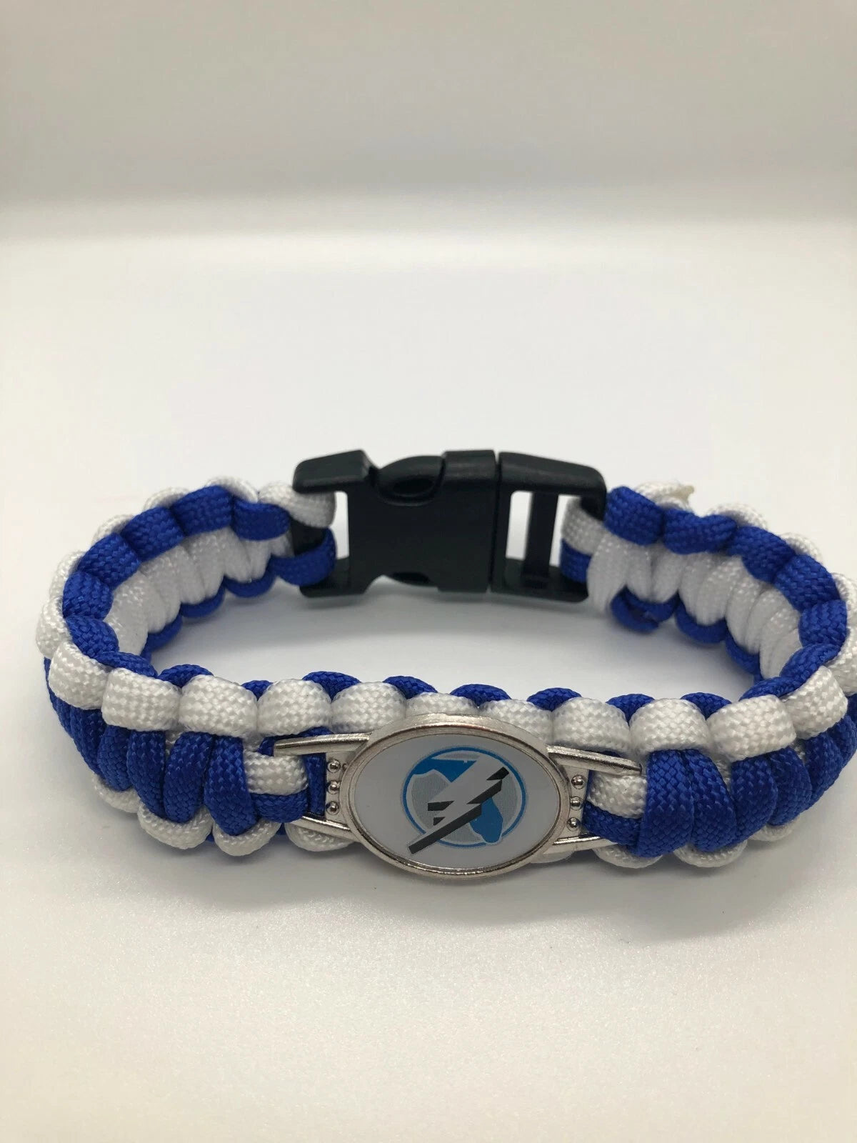 NHL Team Logo Paracord Bracelet (Choose NHL Team)